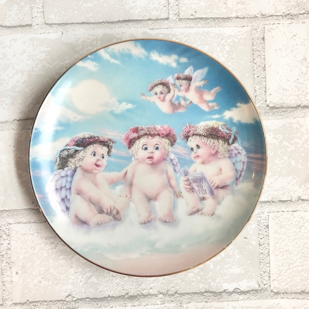 Vintage 1994 Dreamsicles Angel Cherub Collector Plate Coquette Room Decor 6.5"